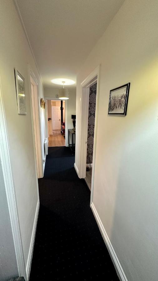 Stylish & Cosy - Flat 6, Osborne Road Apartment Pontypool Ngoại thất bức ảnh